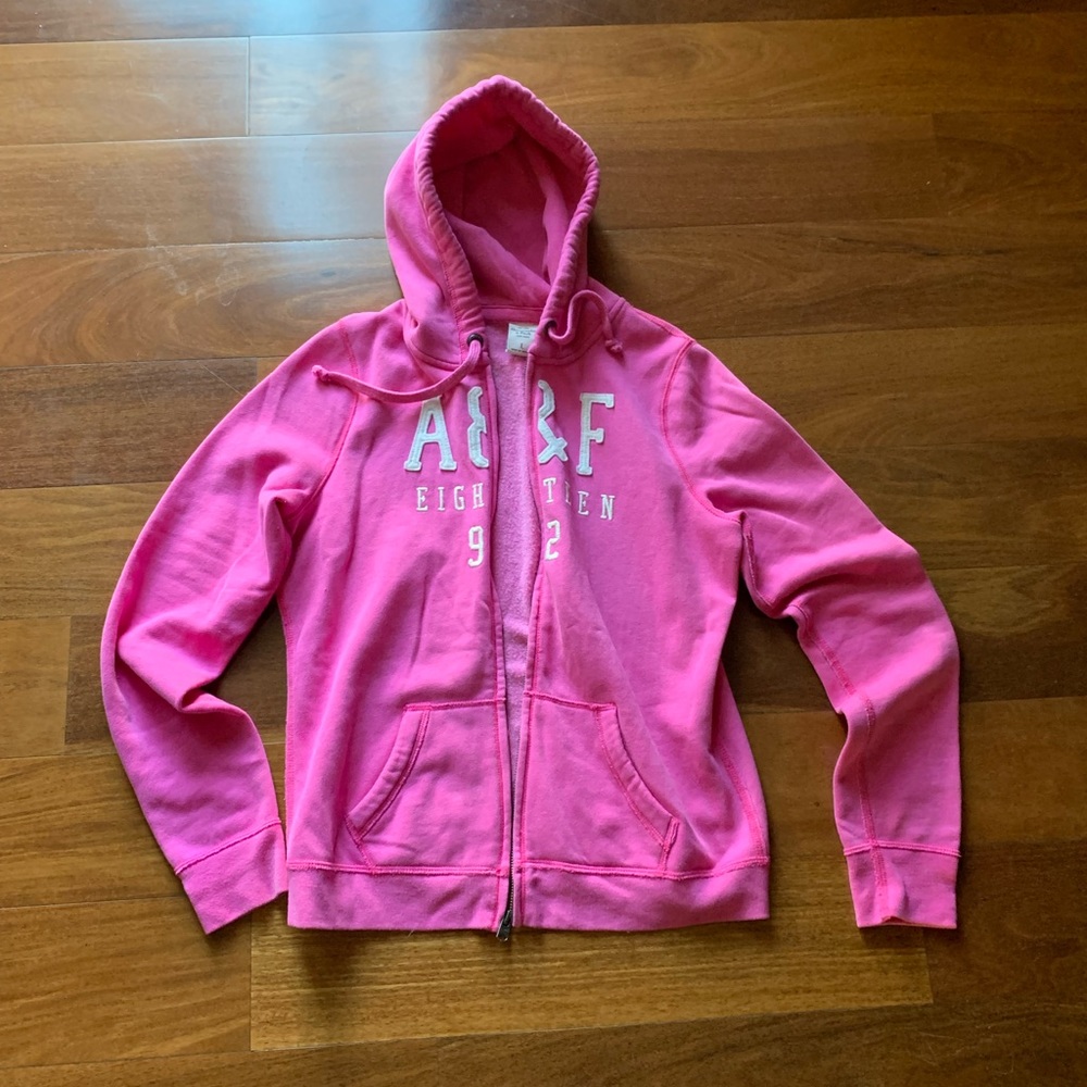 A&F Zip up hoodie in mint condition